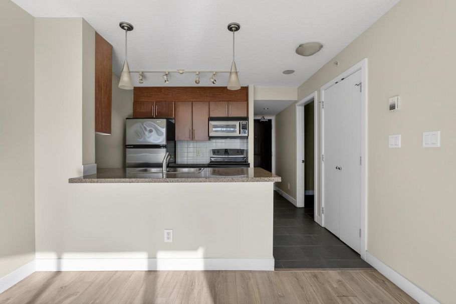 1203 688 ABBOTT STREET, Vancouver BC V6B 0B9 Vancouver, BC - 4