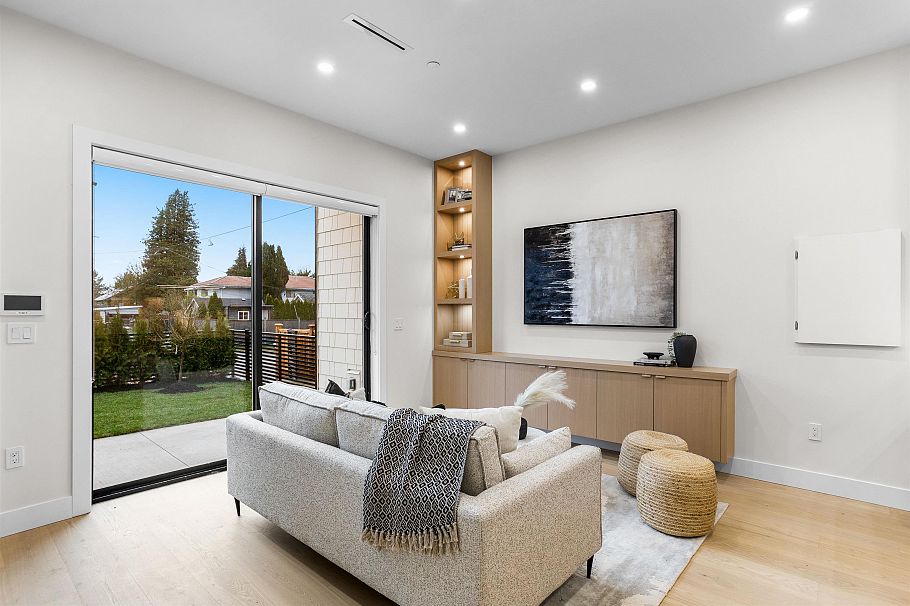 1 5306 Culloden Street Vancouver, BC - 7