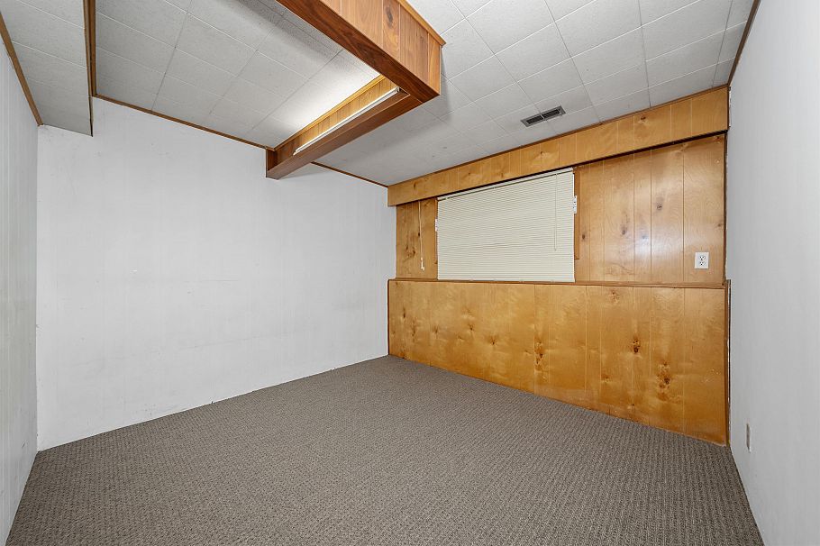 3115 E 49 Avenue Vancouver, BC - 21