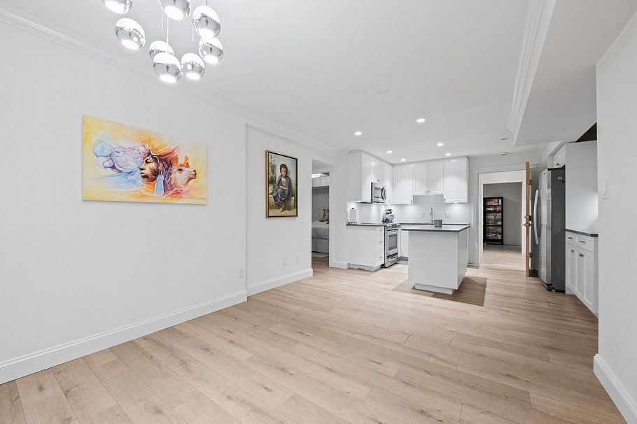 226 Wooddale Road North Vancouver, BC - 29