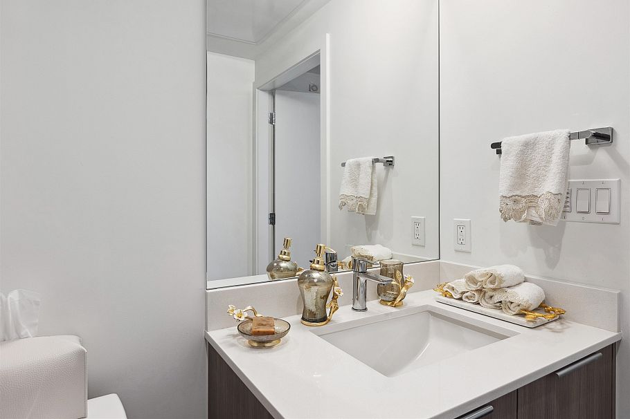 1207 1471 Hunter Street North Vancouver, BC - 27