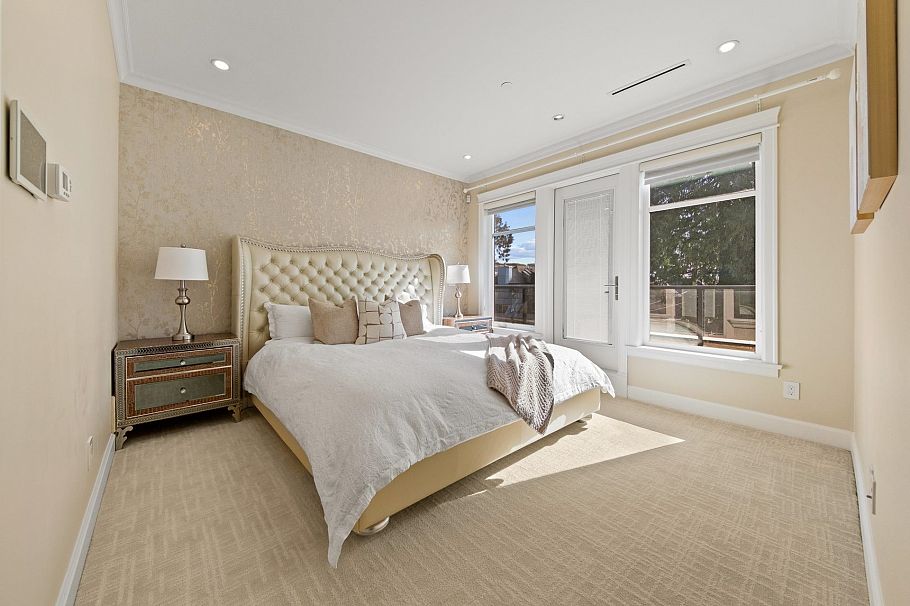 3676 W 28th Avenue Vancouver, BC - 21