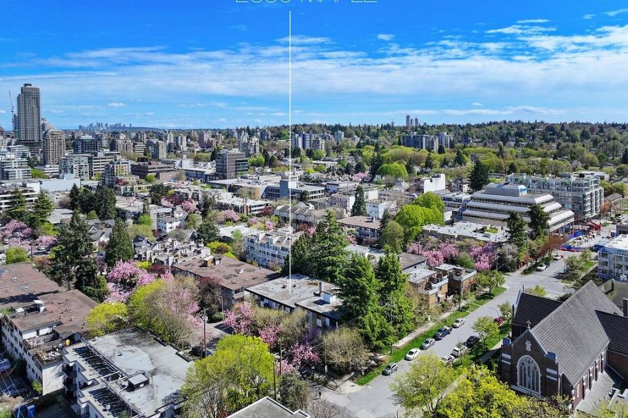 305 2330 Maple Street Vancouver, BC - 24