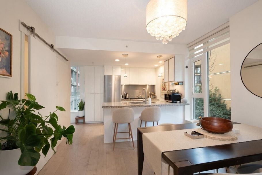 406 1133 Homer Street Vancouver, BC - 11