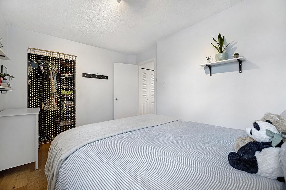 828 Nicolum Court North Vancouver, BC - 23