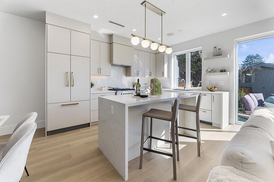 2 2138 W 48th Avenue Vancouver, BC - 6