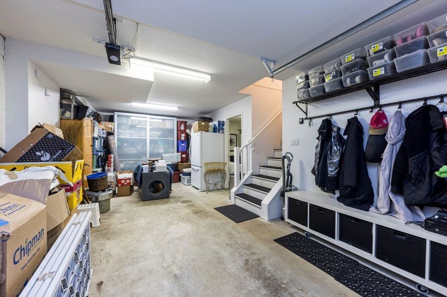 2530 Western Avenue North Vancouver, BC - 34