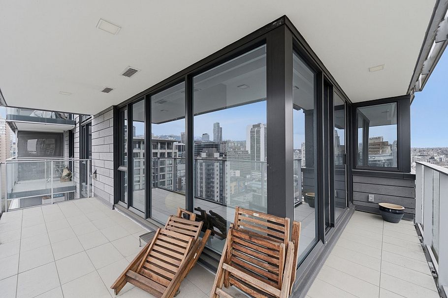 1909 1111 Richards Street Vancouver, BC - 24