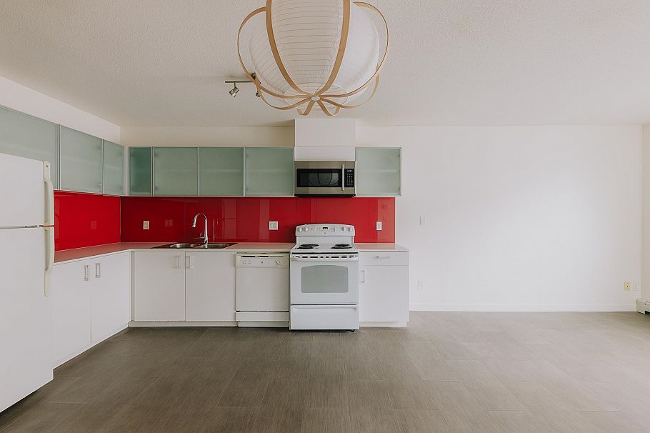 609 66 W Cordova Street Vancouver, BC - 1