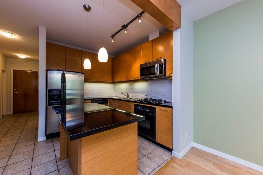 208 560 Raven Woods Drive North Vancouver, BC - 6