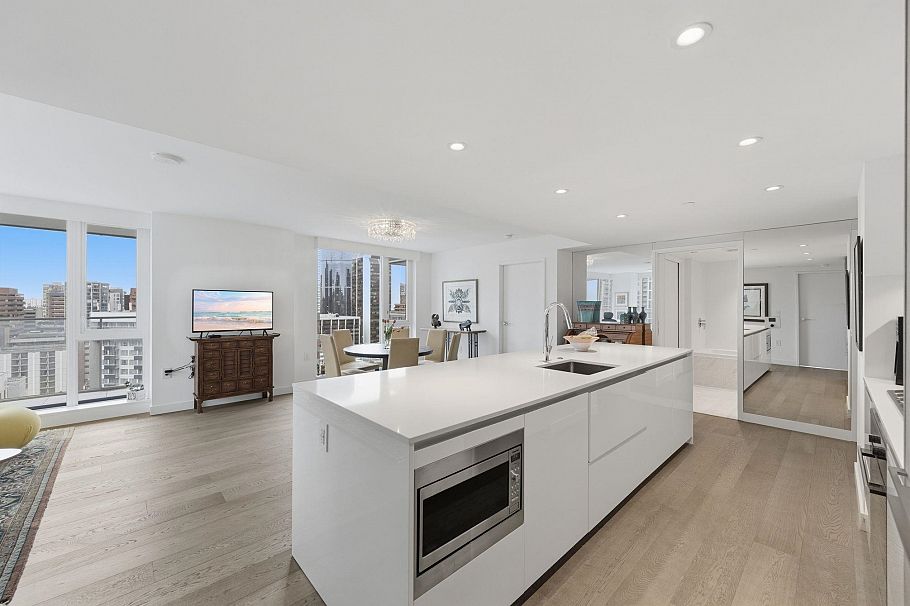 1909 1111 Richards Street Vancouver, BC - 9