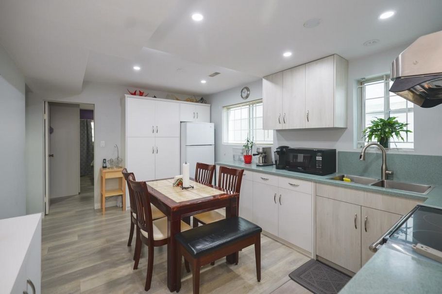 5730 Quebec Street Vancouver, BC - 12