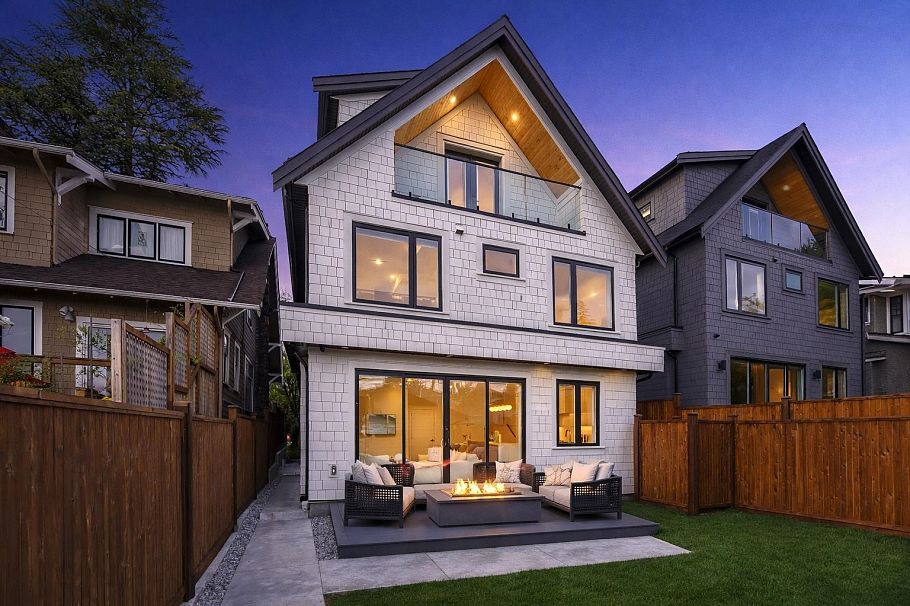 2 2138 W 48th Avenue Vancouver, BC - 2