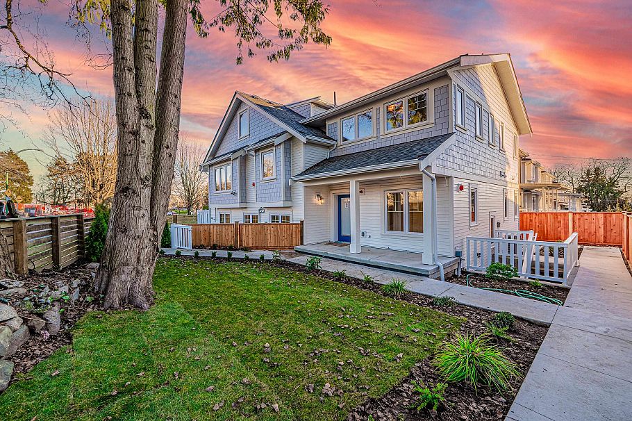 970 Park Drive Vancouver, BC - 1