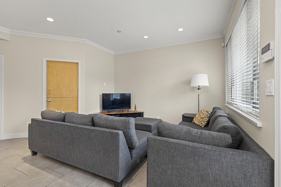 3472 W 13th Avenue Vancouver, BC - 20