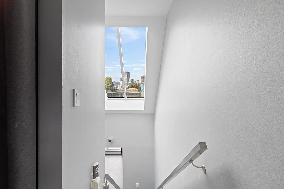 13 1355 W 4th Avenue Vancouver, BC - 22