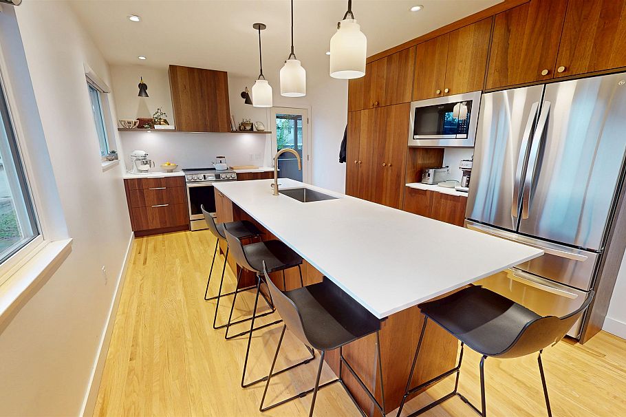 995 E 47th Avenue Vancouver, BC - 6