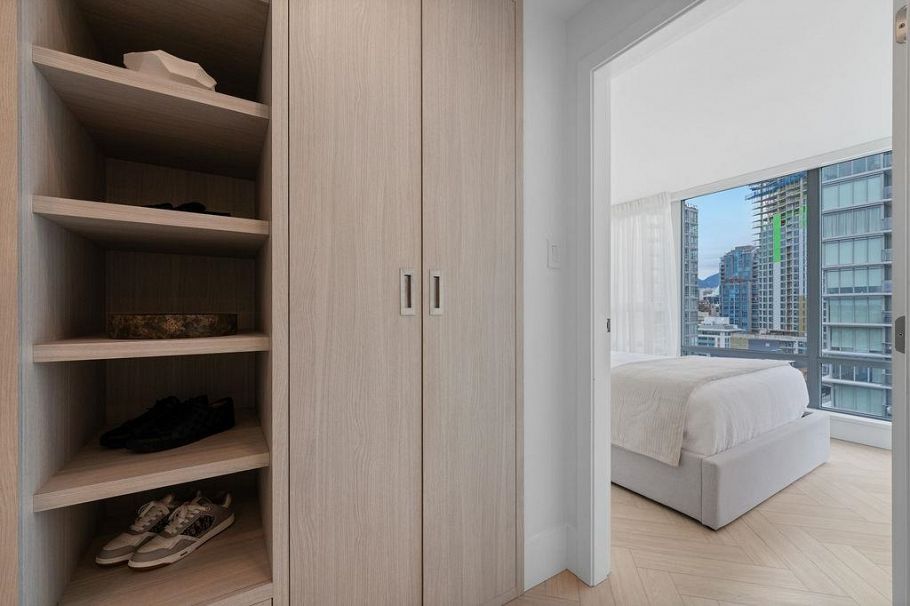 2206 1438 Richards Street Vancouver, BC - 22