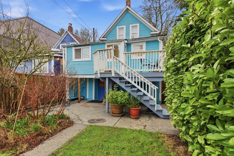 2232 W 14th Avenue Vancouver, BC - 29