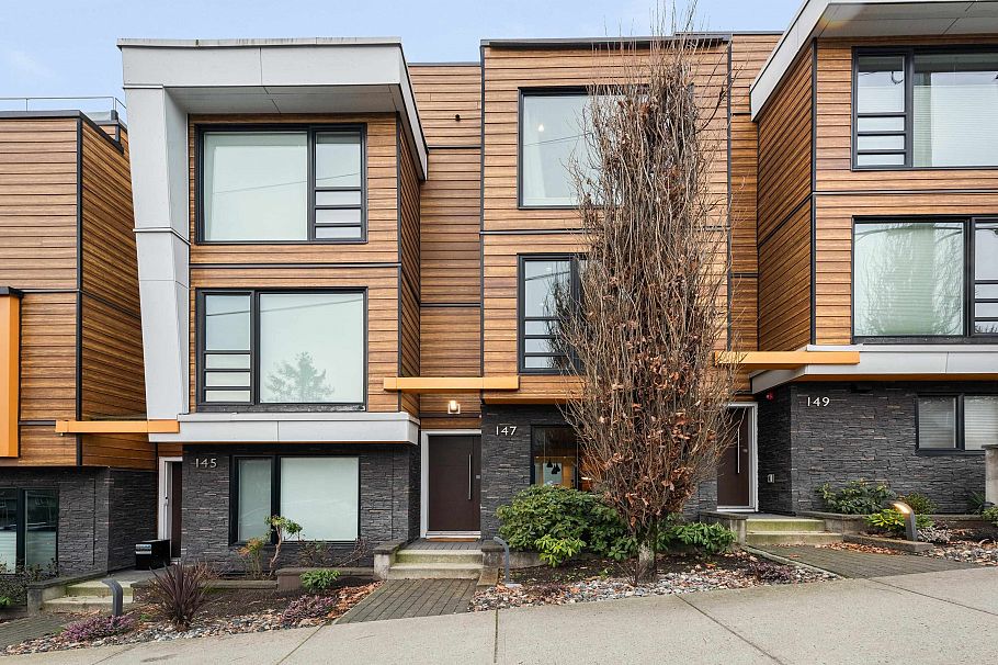 147 St. Patricks Avenue North Vancouver, BC - 3