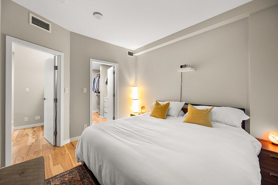 66 W 1st Avenue Vancouver, BC - 20