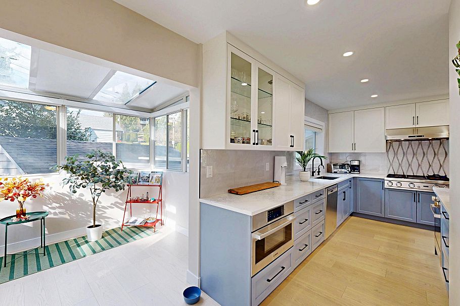 4545 Strathcona Road North Vancouver, BC - 11