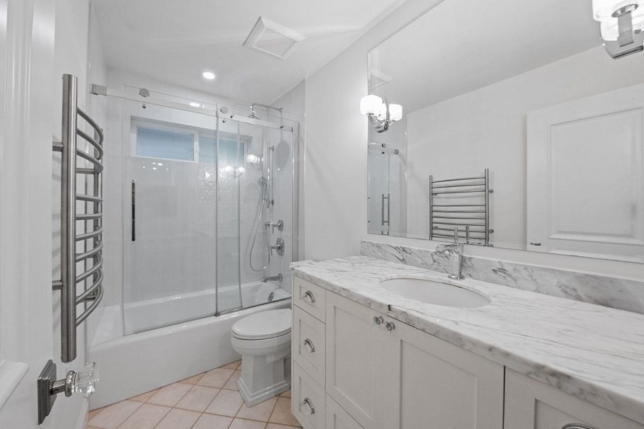 226 Wooddale Road North Vancouver, BC - 24