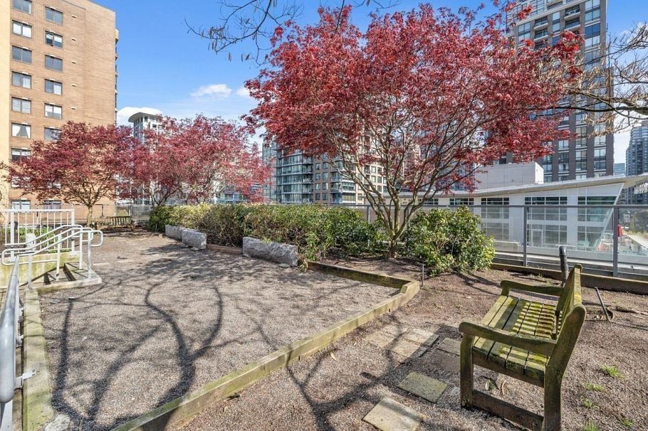 406 1133 Homer Street Vancouver, BC - 30