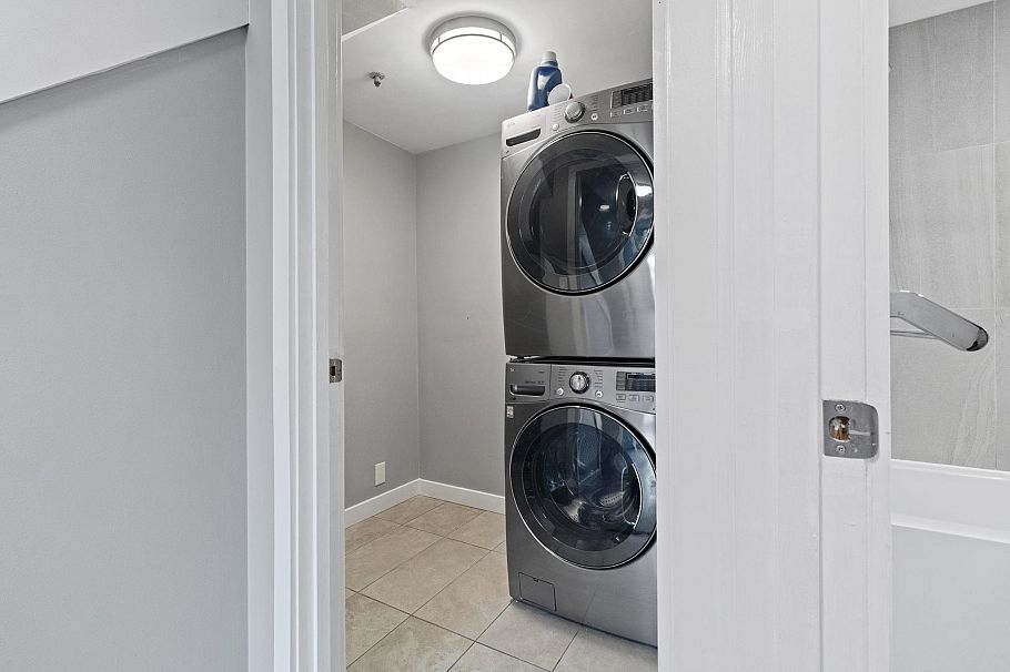 13 1355 W 4th Avenue Vancouver, BC - 20