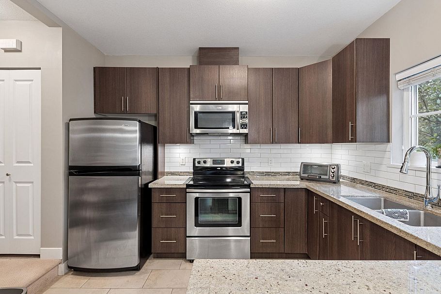 207 3888 Norfolk Street Burnaby, BC - 8