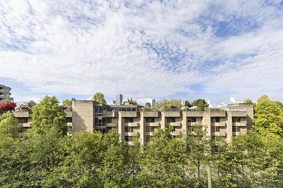 13 1355 W 4th Avenue Vancouver, BC - 13