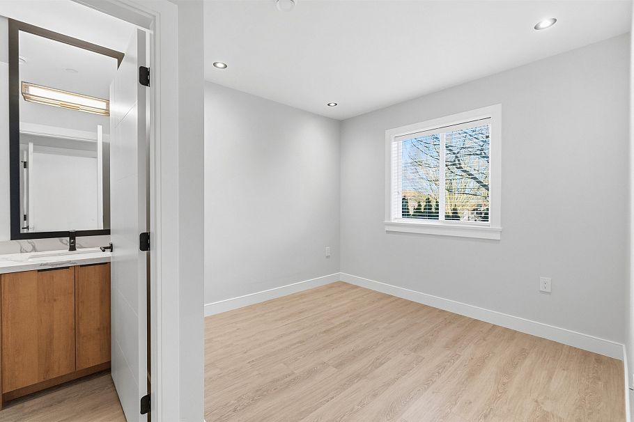 1155 Renfrew Street Vancouver, BC - 16