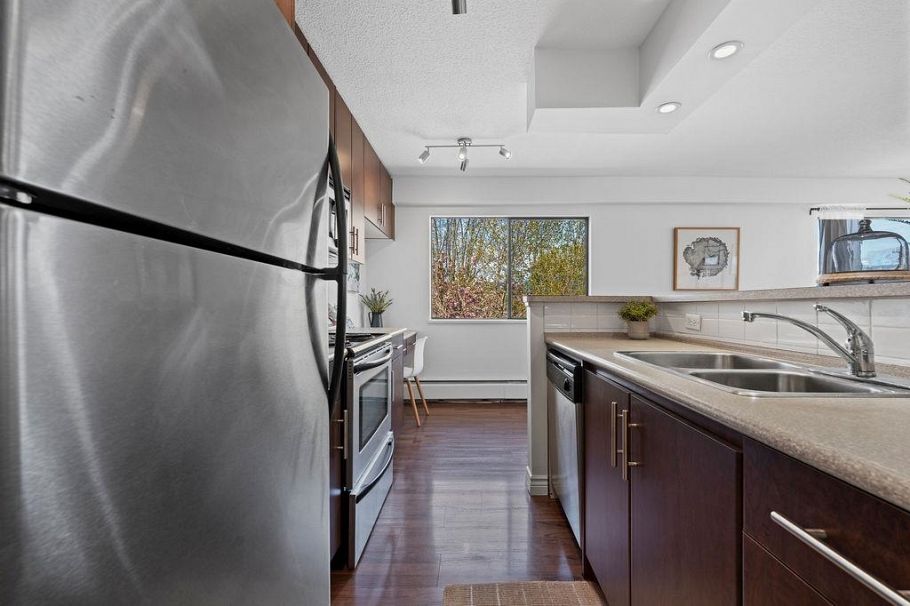 305 2330 Maple Street Vancouver, BC - 12