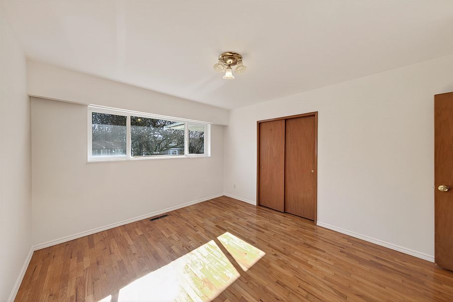 3571 E 46th Avenue Vancouver, BC - 13