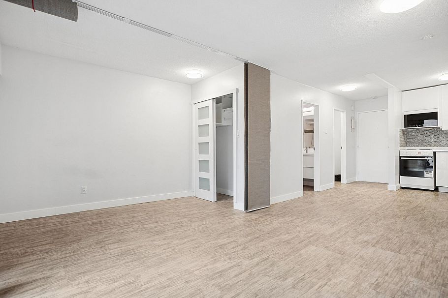 303 1717 W 13th Avenue Vancouver, BC - 7