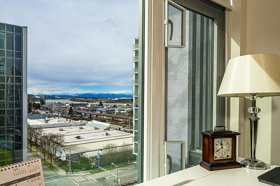 1082 8608 Hazelbridge Way Richmond, BC - 17