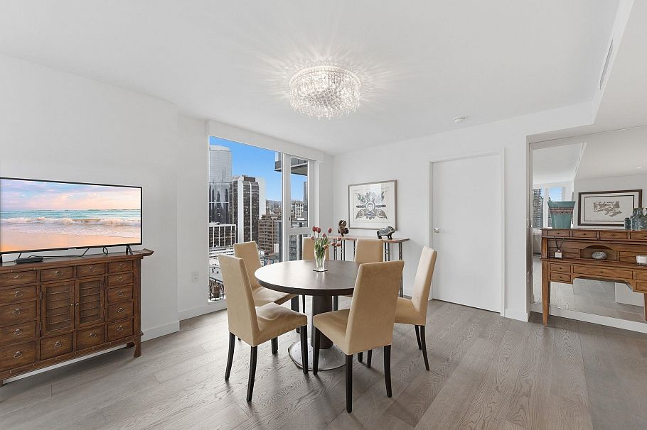 1909 1111 Richards Street Vancouver, BC - 11