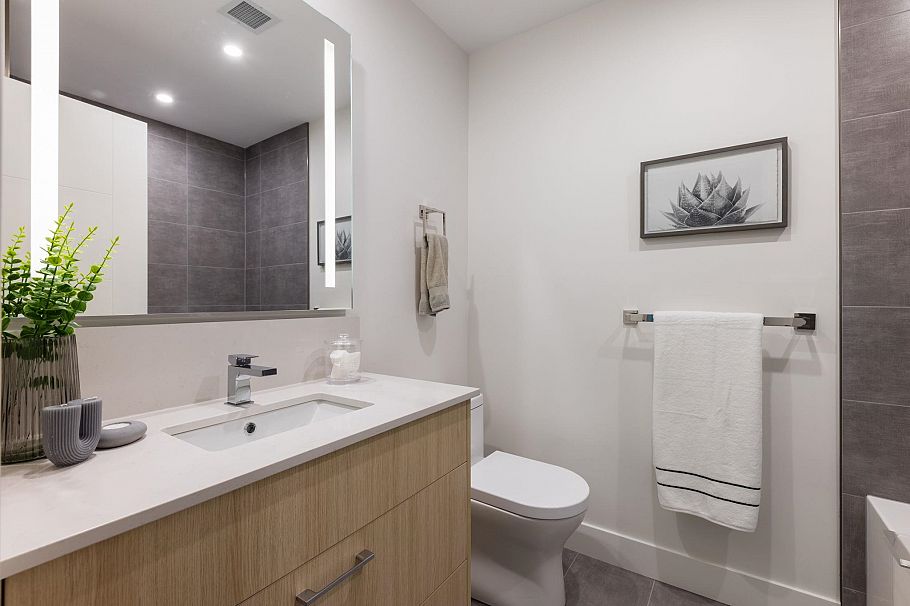 102 342 Mountain Highway North Vancouver, BC - 30