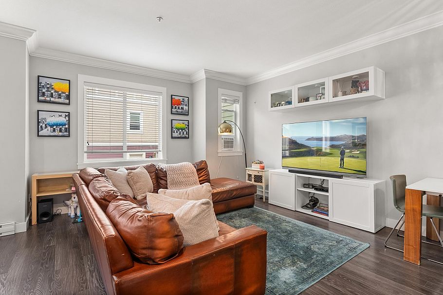 1382 E 27th Avenue Vancouver, BC - 4