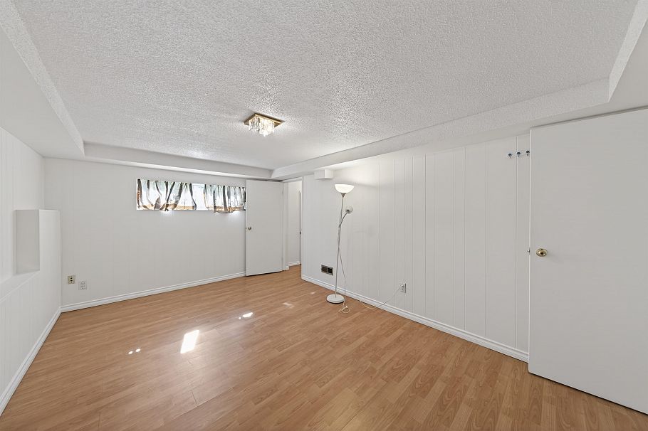 3571 E 46th Avenue Vancouver, BC - 16