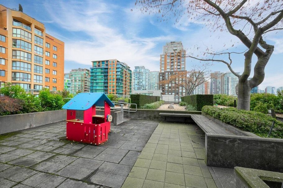 406 1133 Homer Street Vancouver, BC - 29