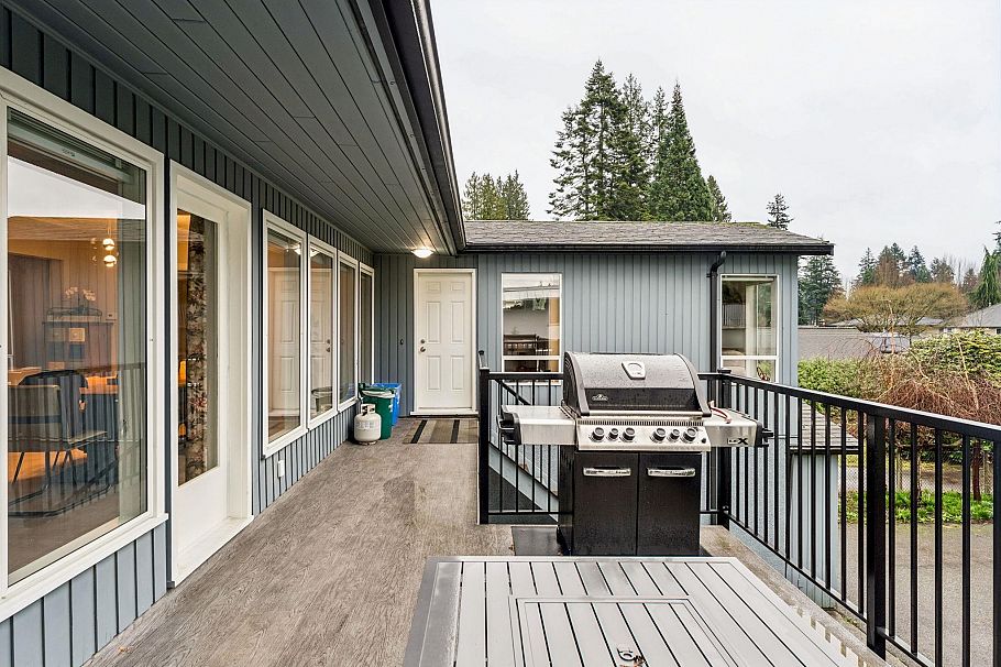 1187 W 23 Street North Vancouver, BC - 21