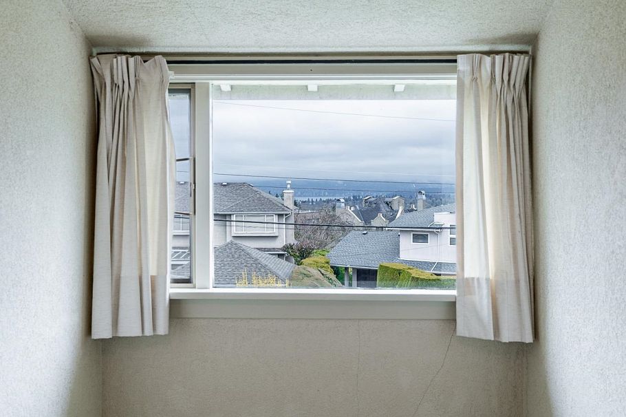 2715 W 31st Avenue Vancouver, BC - 19