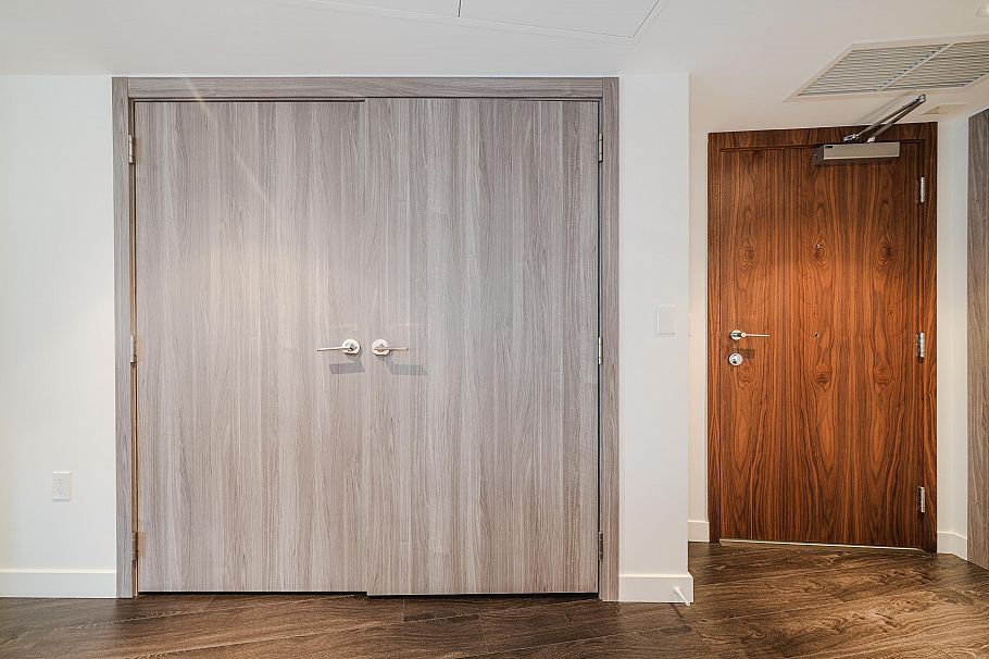 1082 8608 Hazelbridge Way Richmond, BC - 21