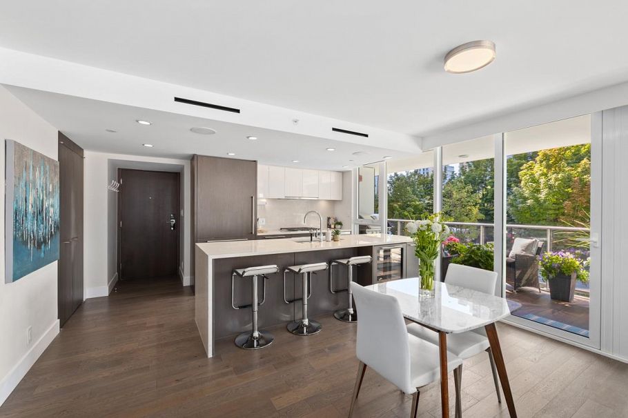 201 499 Pacific Street Vancouver, BC - 9