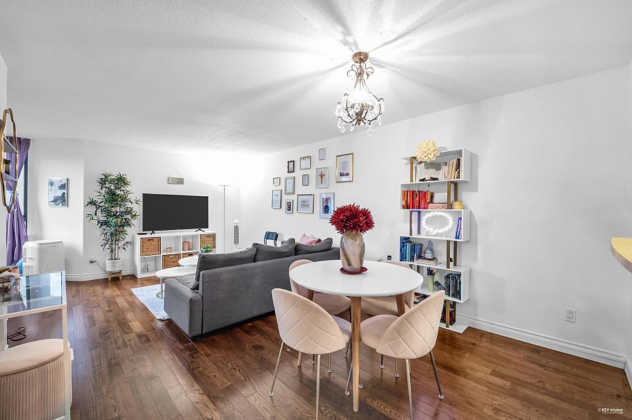 308 3588 Crowley Drive Vancouver, BC - 4