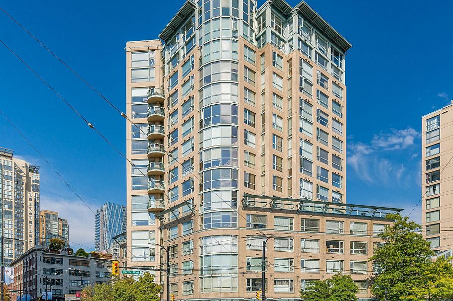 1503/04 283 Davie Street Vancouver, BC - 32