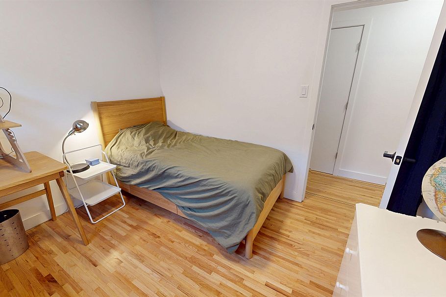 995 E 47th Avenue Vancouver, BC - 13