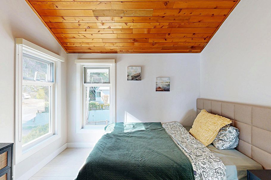 4545 Strathcona Road North Vancouver, BC - 15