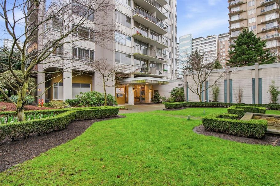 1203 1850 Comox Street Vancouver, BC - 1